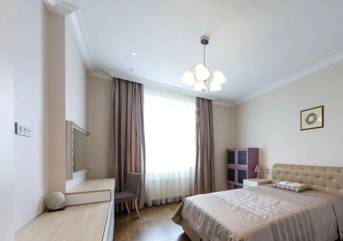 4k apartment vul. Laboratorna 6668523