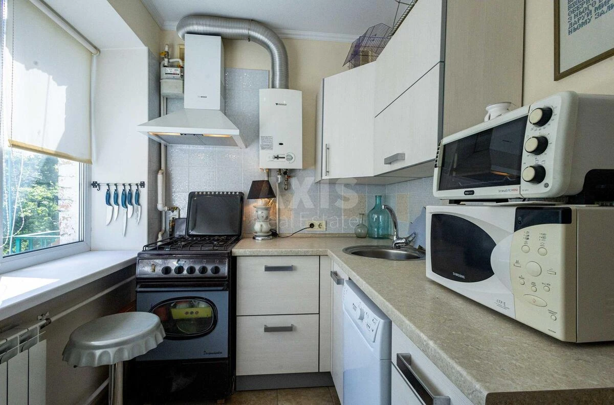 1k apartment vul. Bilorus'ka 15Б70084