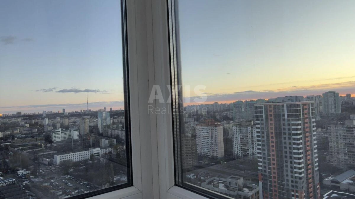 4k apartment vul. Berezhans'ka 156755614