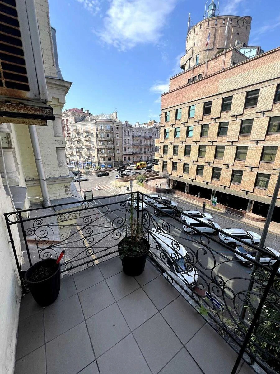 Офис ул. Евгения Чикаленко 45/2, 100м27062112