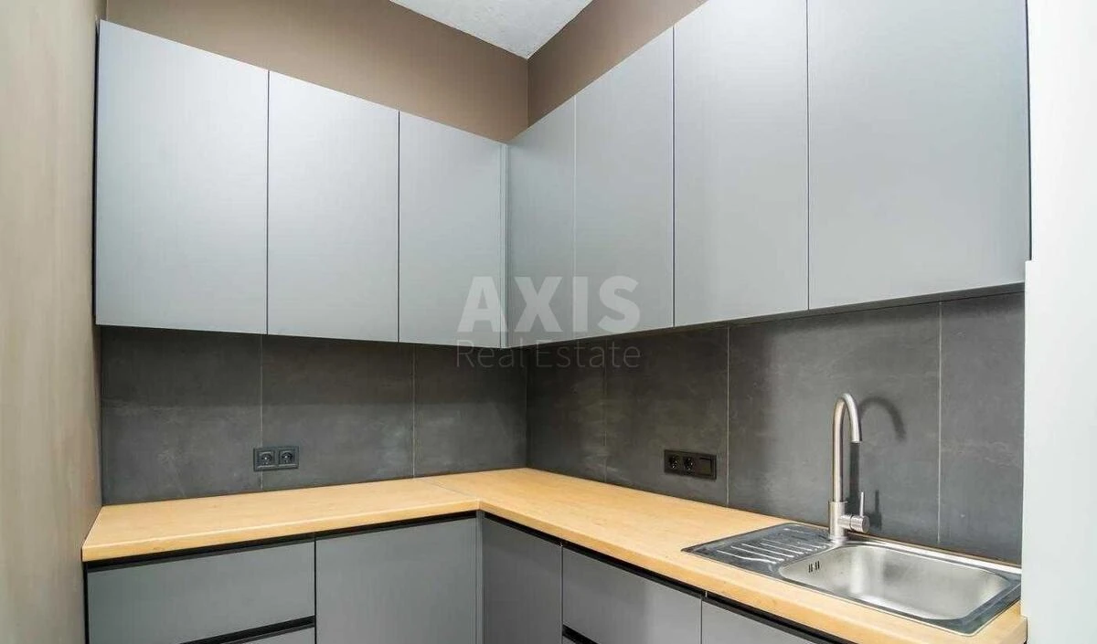 Office vul. Kudri Ivana 26, 140m26731910