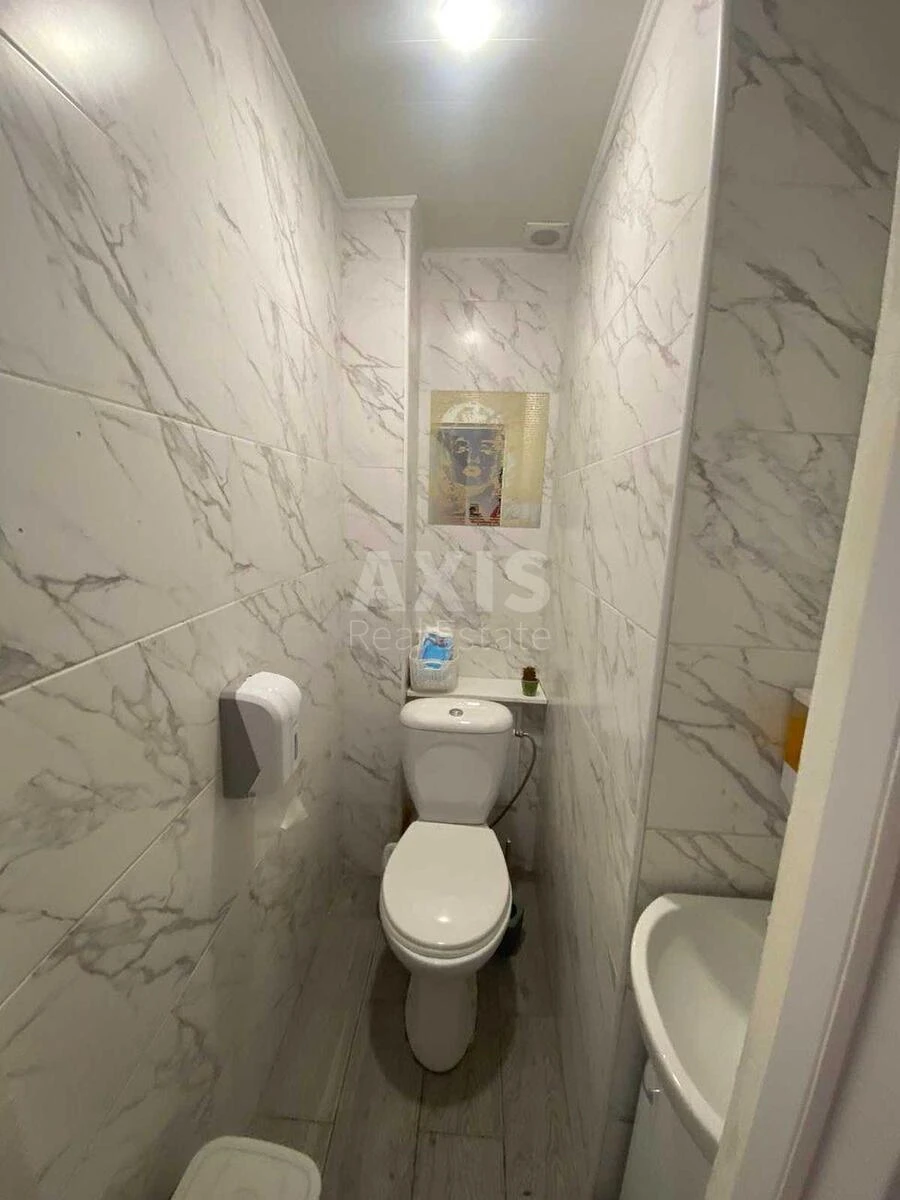 Trade object vul. Urlivs'ka 5, 62m2571129