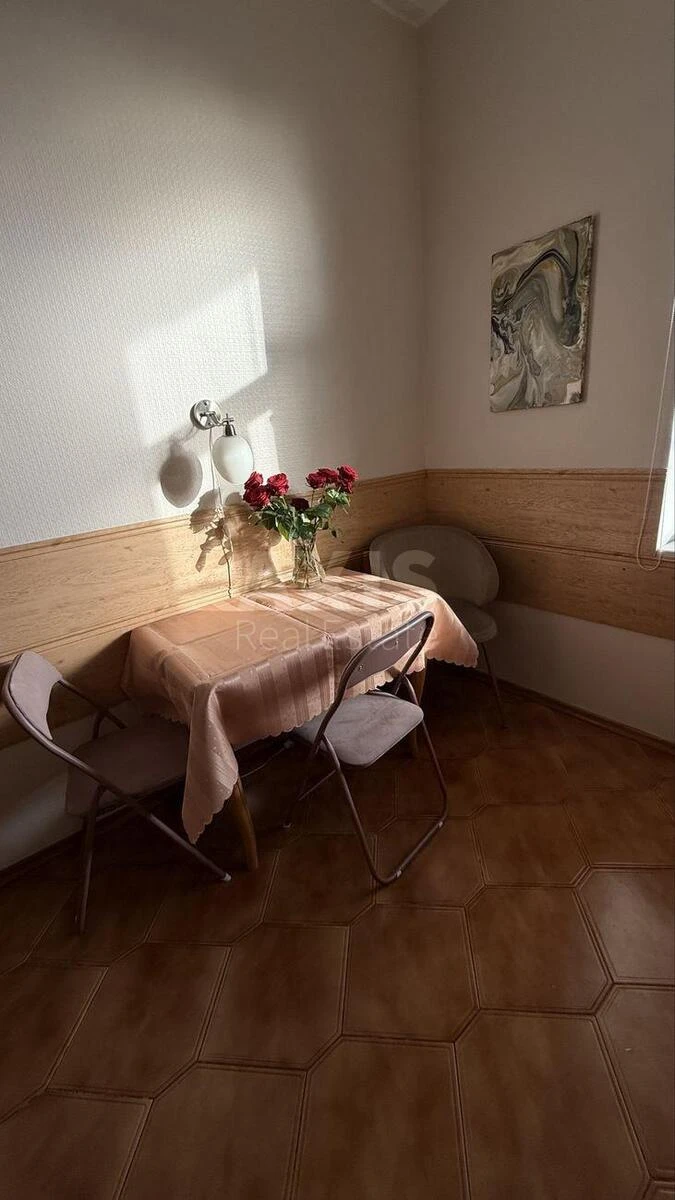 2k apartment vul. Kropyvnyc'kogo 18678162