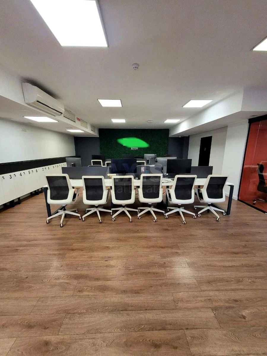 Office vul. Skoropads'kogo Pavla 39, 269m2678690