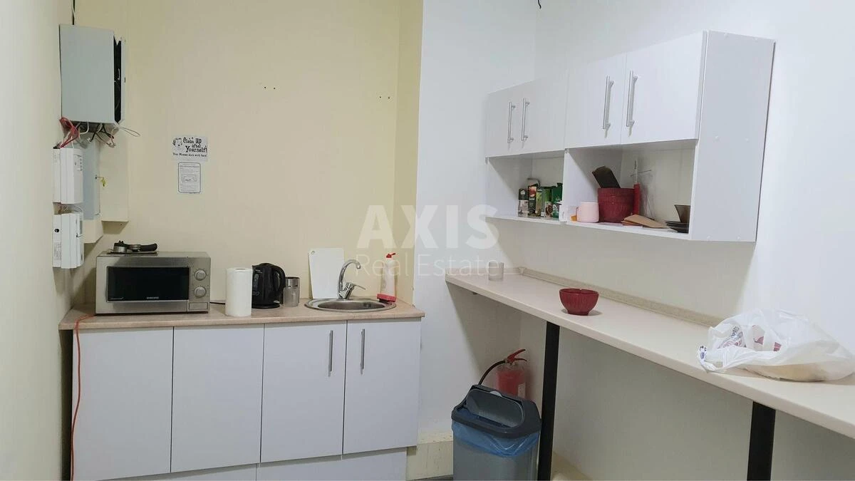 Office vul. Jevgena Konoval'cja 32Г, 145m2681633