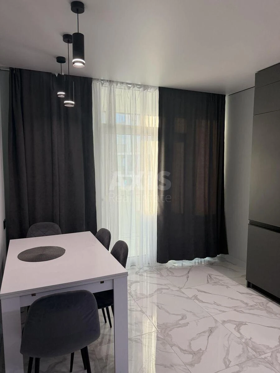 1k apartment pr-t Berestejskij 11Б712670