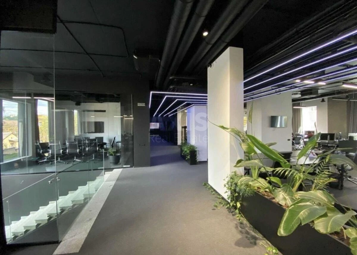 Офис ул. Антоновича 74, 680м2634375