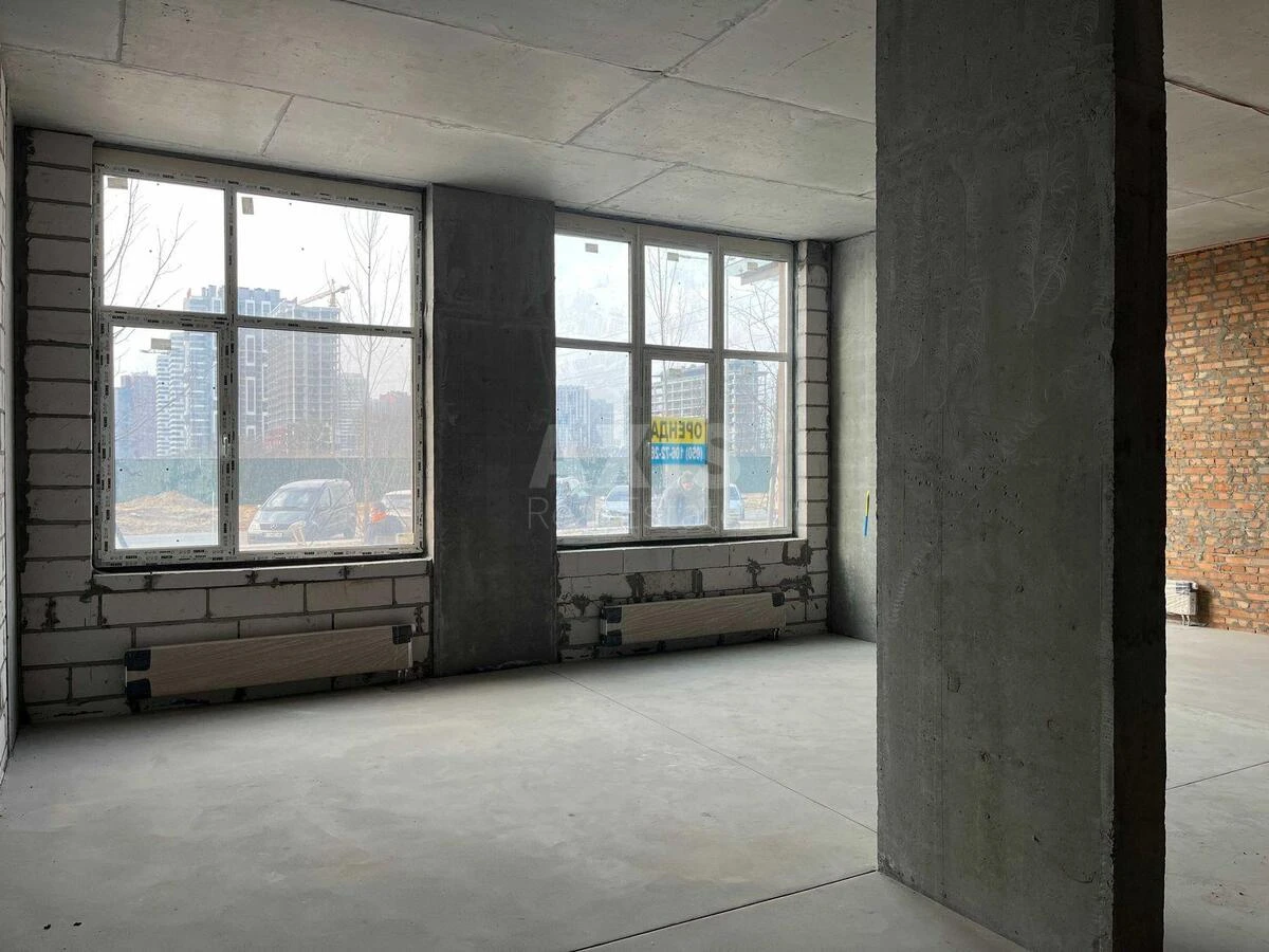 Trade object vul. Rodyny Kristeriv 2, 77m2652031