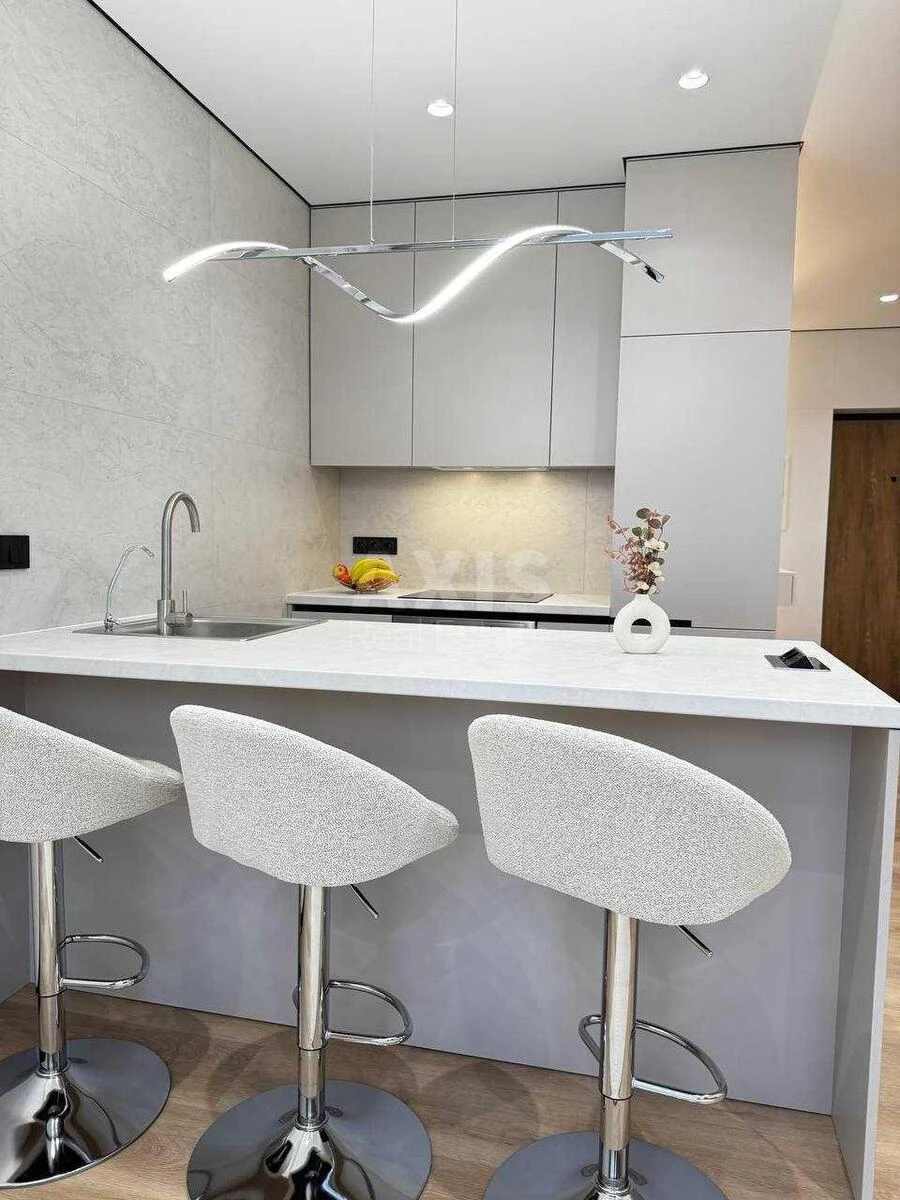 1k apartment pr-t Yevropeyskoho Soyuzu 163028