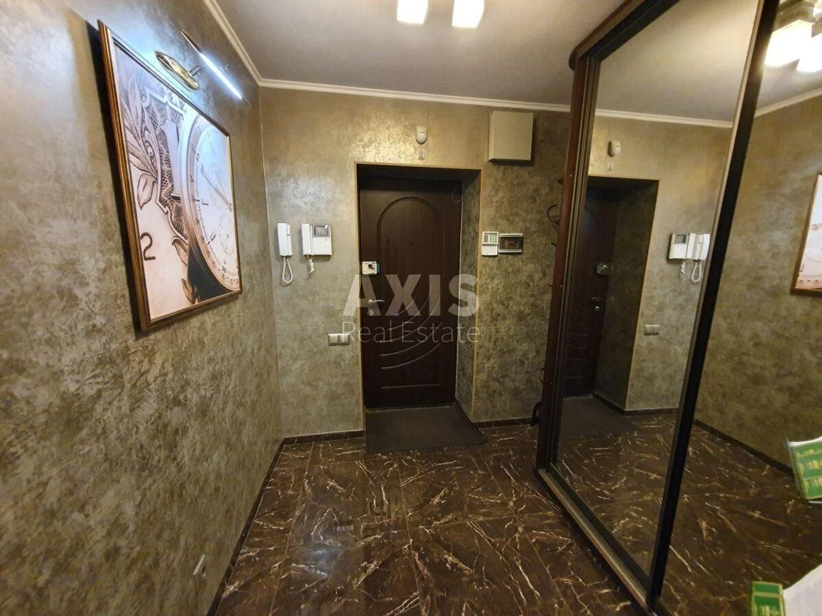 Office vul. Mezhygirs'ka 2A, 90m2553056