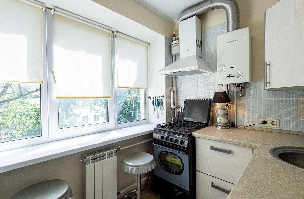 1k apartment vul. Bilorus'ka 15Б700840