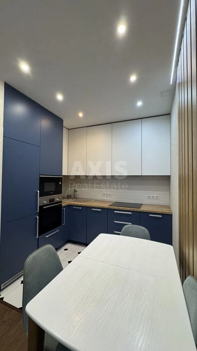 1k apartment pr-t Berestejskij 67