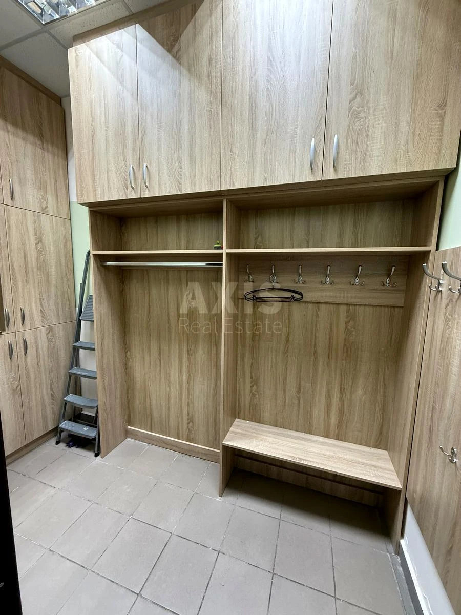 Офис ул. Дмитриевская 75, 260м26884114