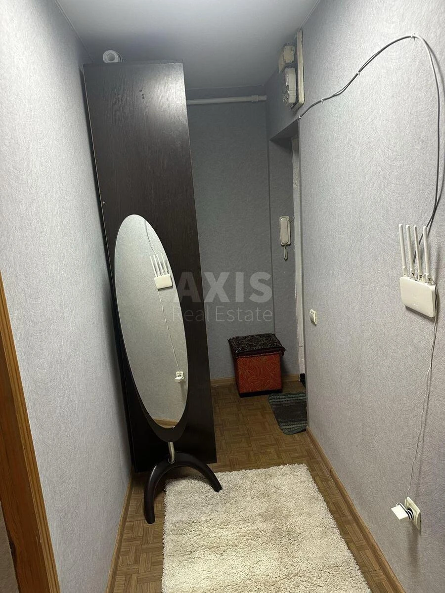 1k apartment pr-t Leonida Kadenyuka 9639719