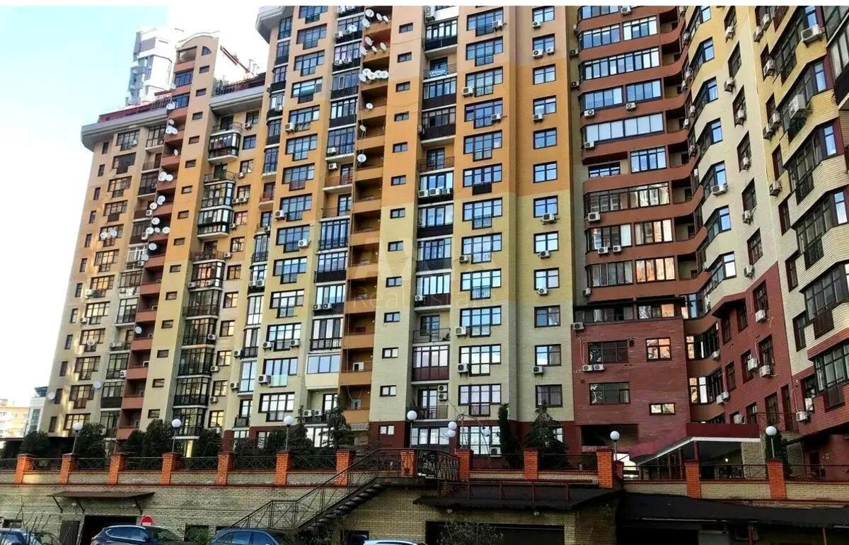 3к квартира вул. Євгена Коновальця 32Б