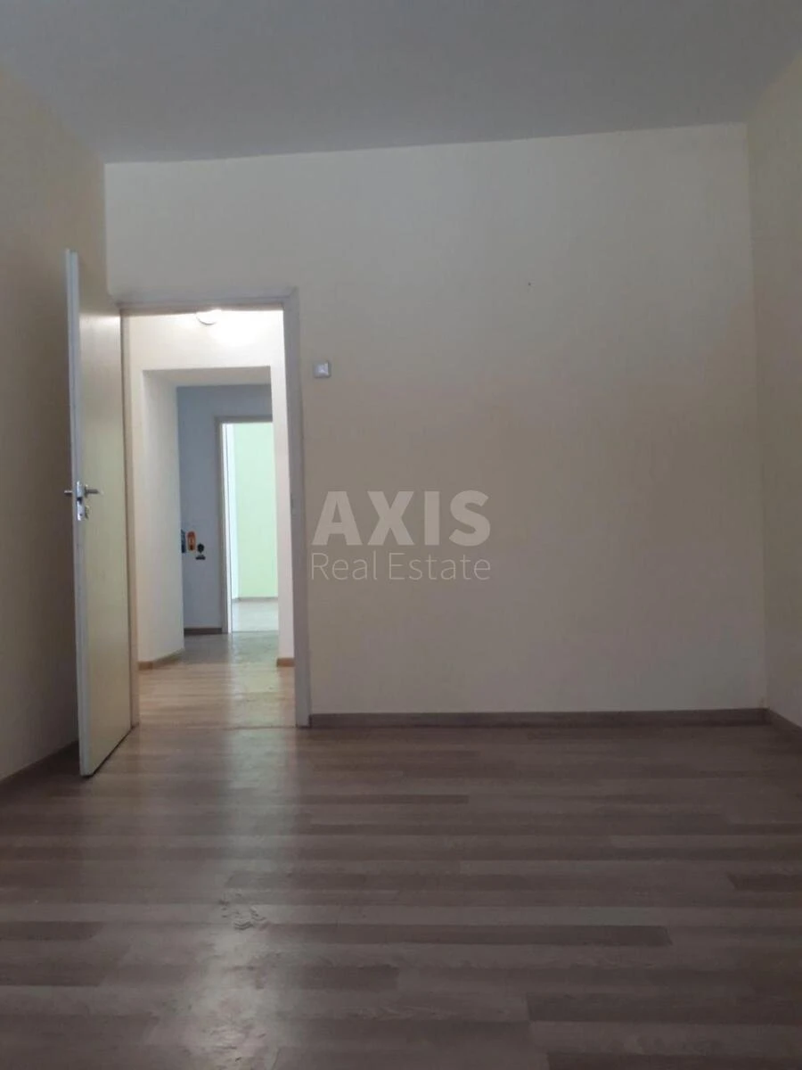 Trade object vul. Lavrs'ka 4Б, 100m2663233