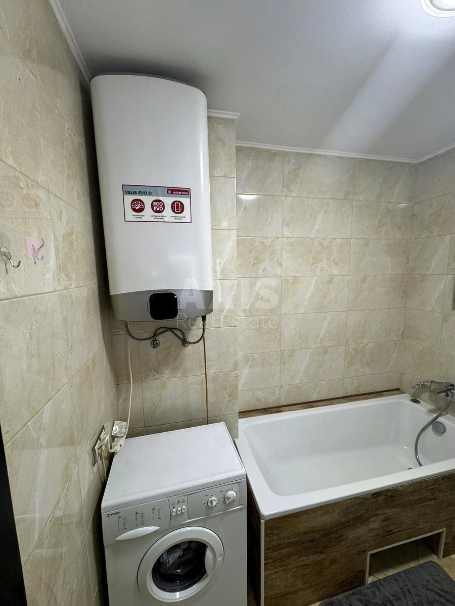 1k apartment prov. Lobachevs'kogo 7676628