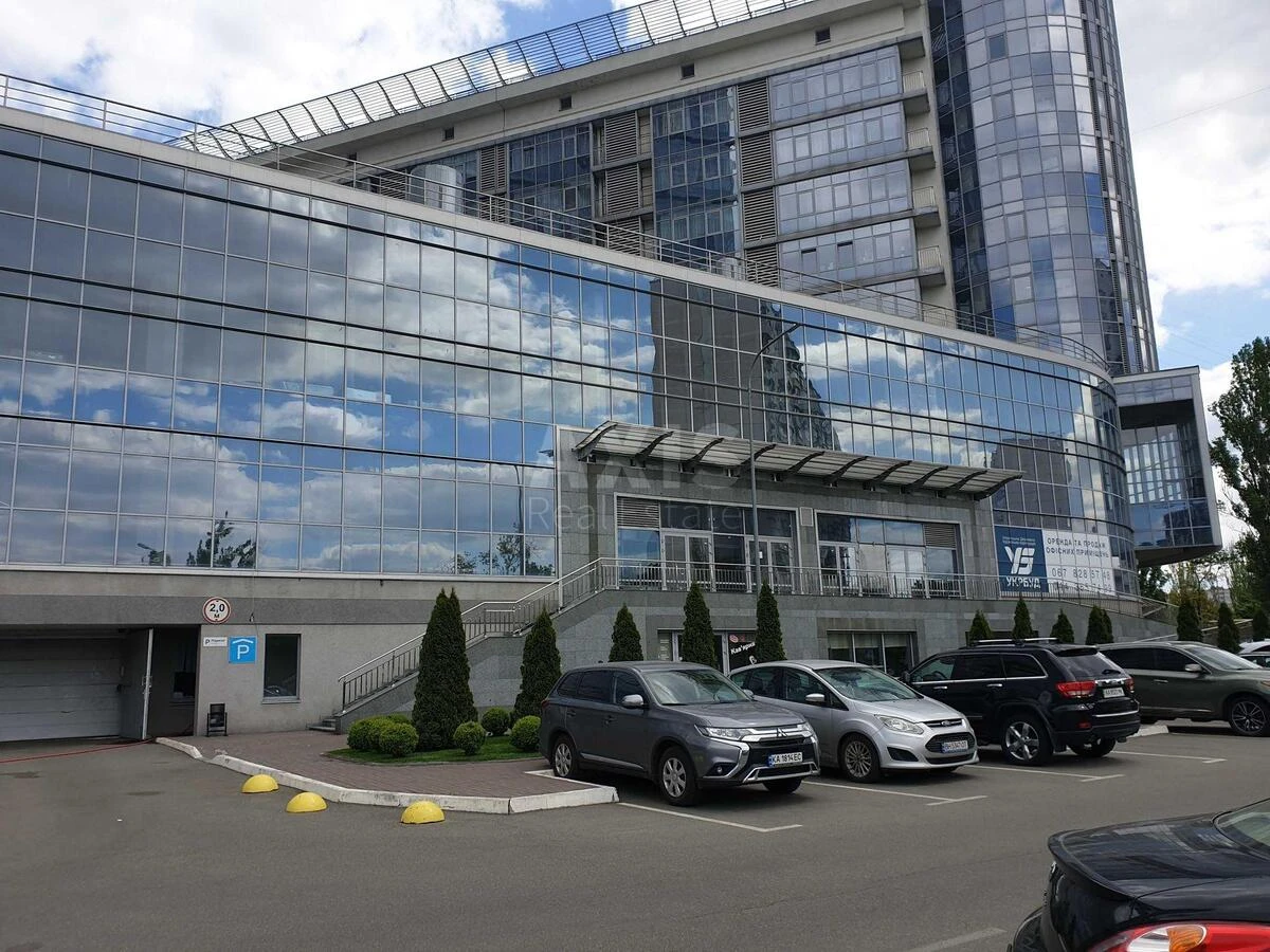 Service object bul. Darnyc'kyj 8Б, 6200m2538027