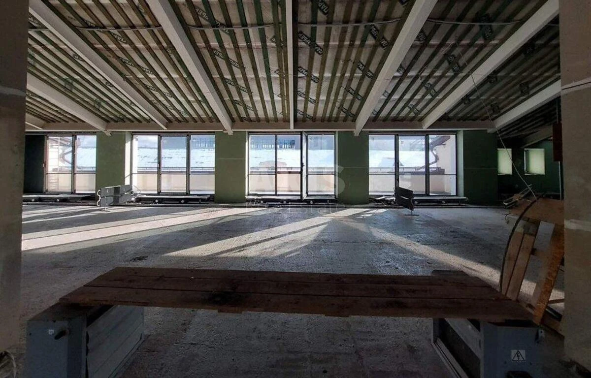 Office vul. Lavrs'ka 16, 1600m2650743