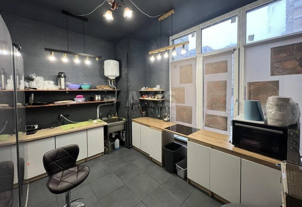 Trade object vul. Oleksandra Olesja 2В, 121m2501242