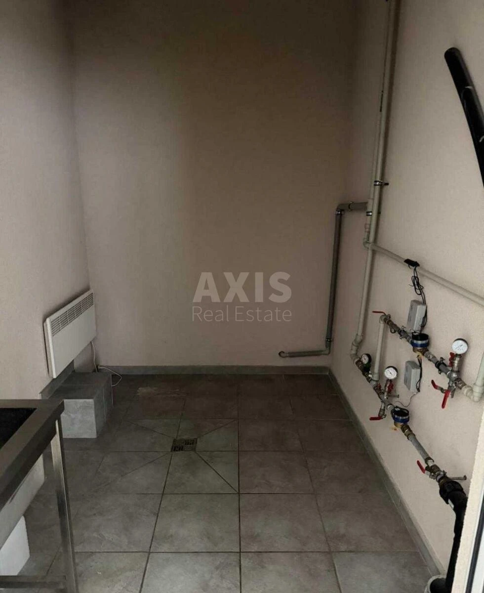 Office vul. Svjatoshyns'ka 6, 1543m2670982