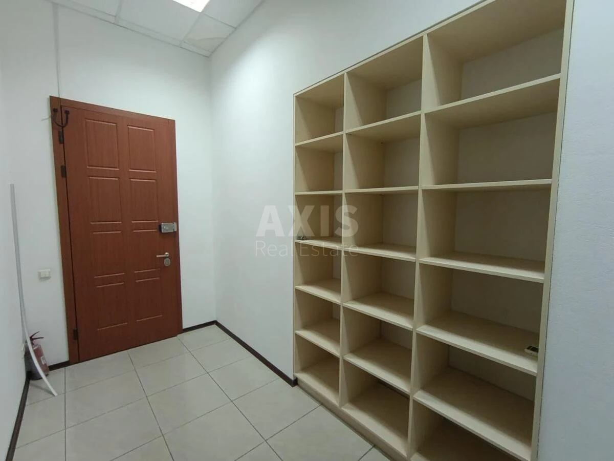 Office vul. Volodymyrs'ka 47, 252m2699592