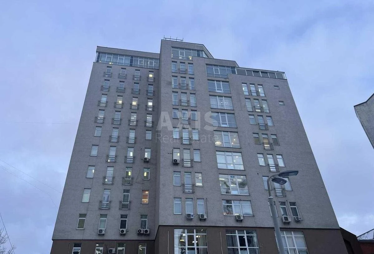 Office vul. Antonovycha 33В, 152m2685238