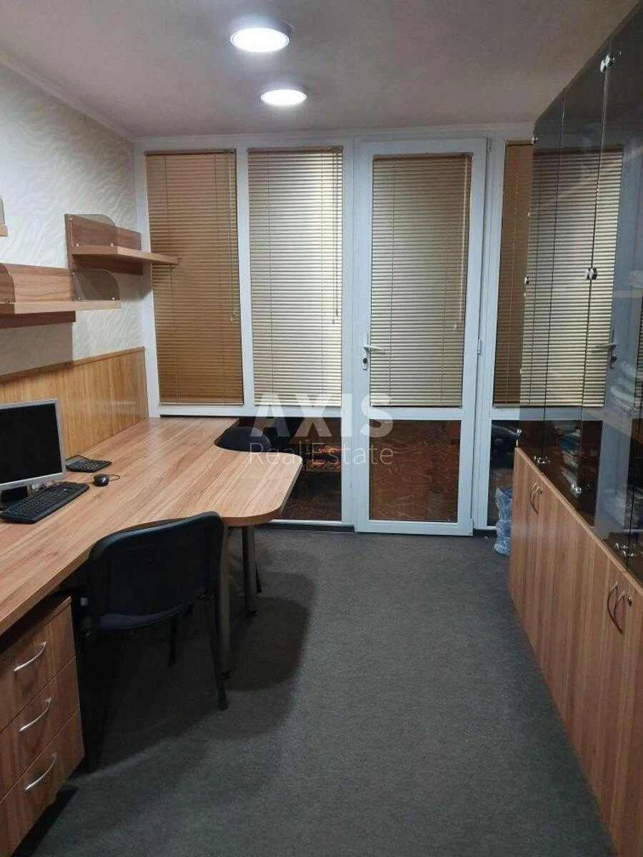 Office vul. Mezhygirs'ka 2A, 90m2553057