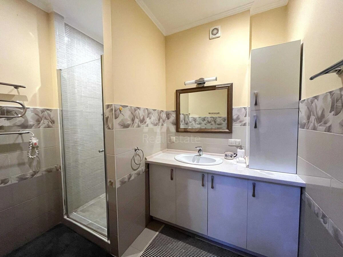 3к квартира ул. Ильенко Юрия 18Б6613015