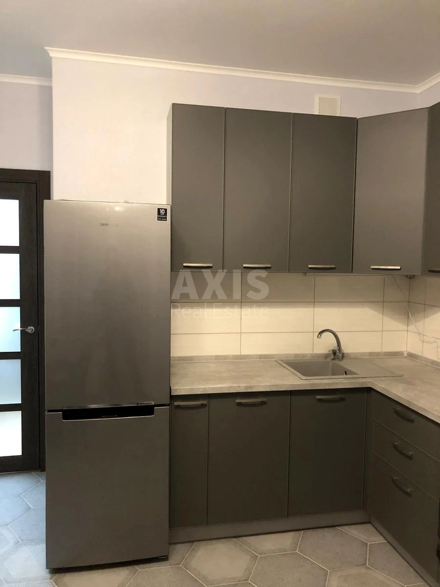 1k apartment pr-t Berestejskij 65А678540