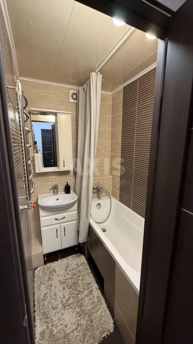 2k apartment vul. Entuziastiv 9/1662573