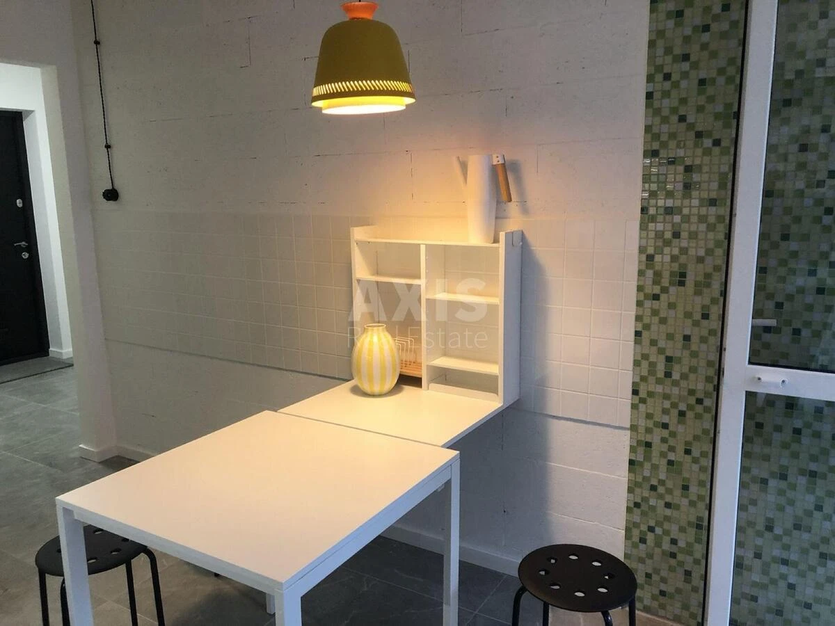 1к квартира ул. Александра Олеся 2В647171