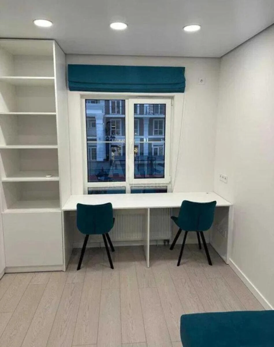 3к квартира ул. Михаила Максимовича 24680263