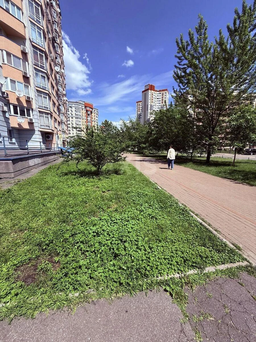 Объект торговли ул. Юлии Здановской 54, 105м2691843