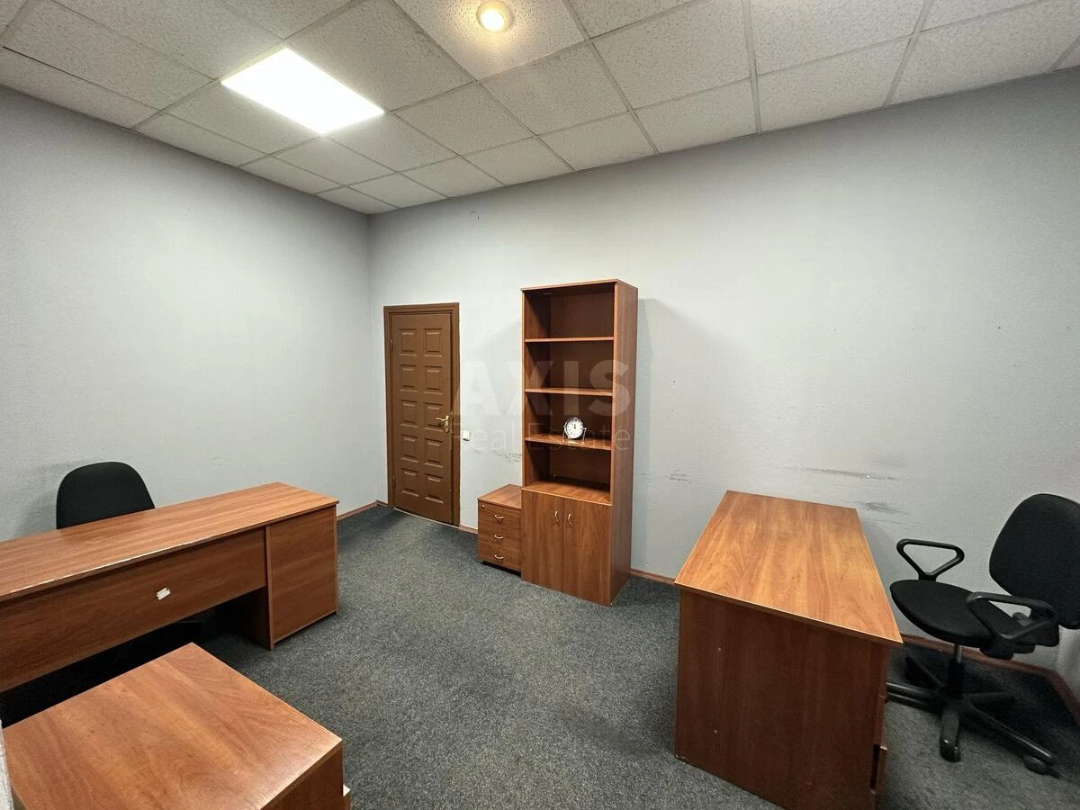 Office vul. Students'ka 11, 42m2661600