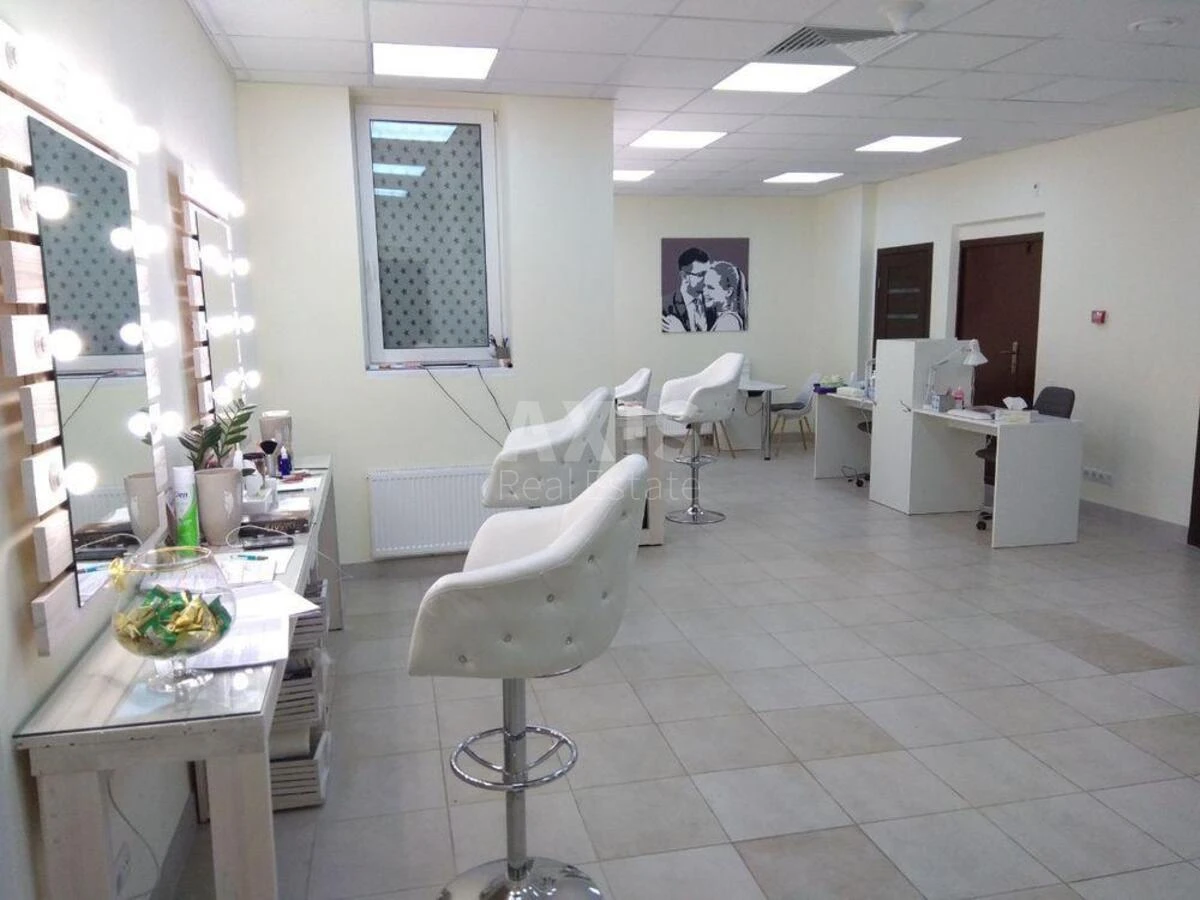 Office vul. Lebedjeva Mykoly 4/39А, 77m266196