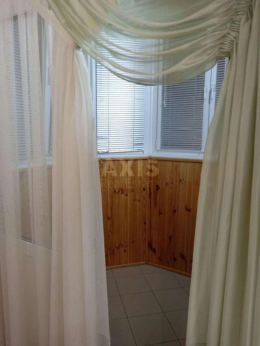 1k apartment vul. Krakivs'ka 13Б645149