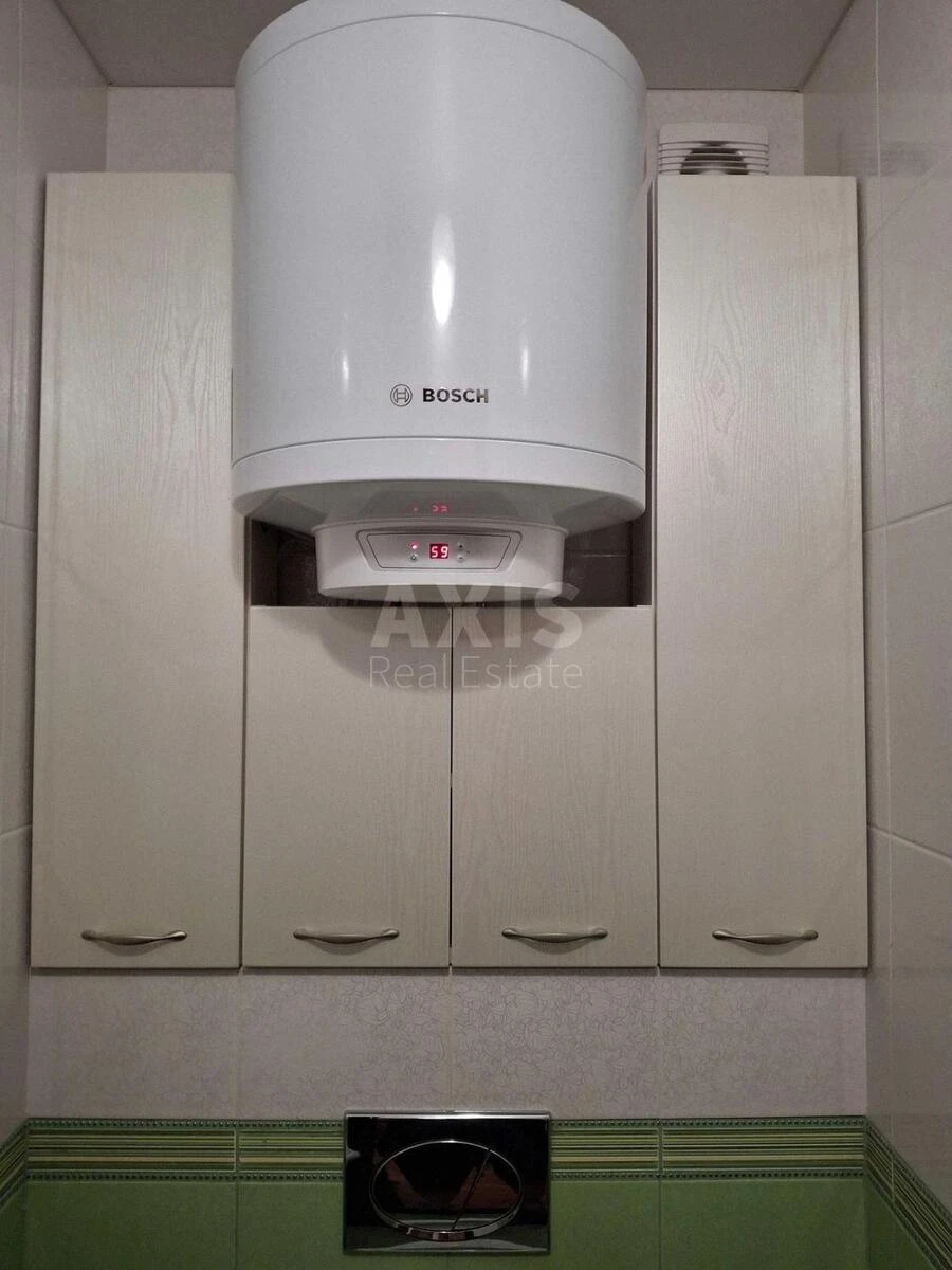 3k apartment vul. Bal'zaka Onore de 4А6235014