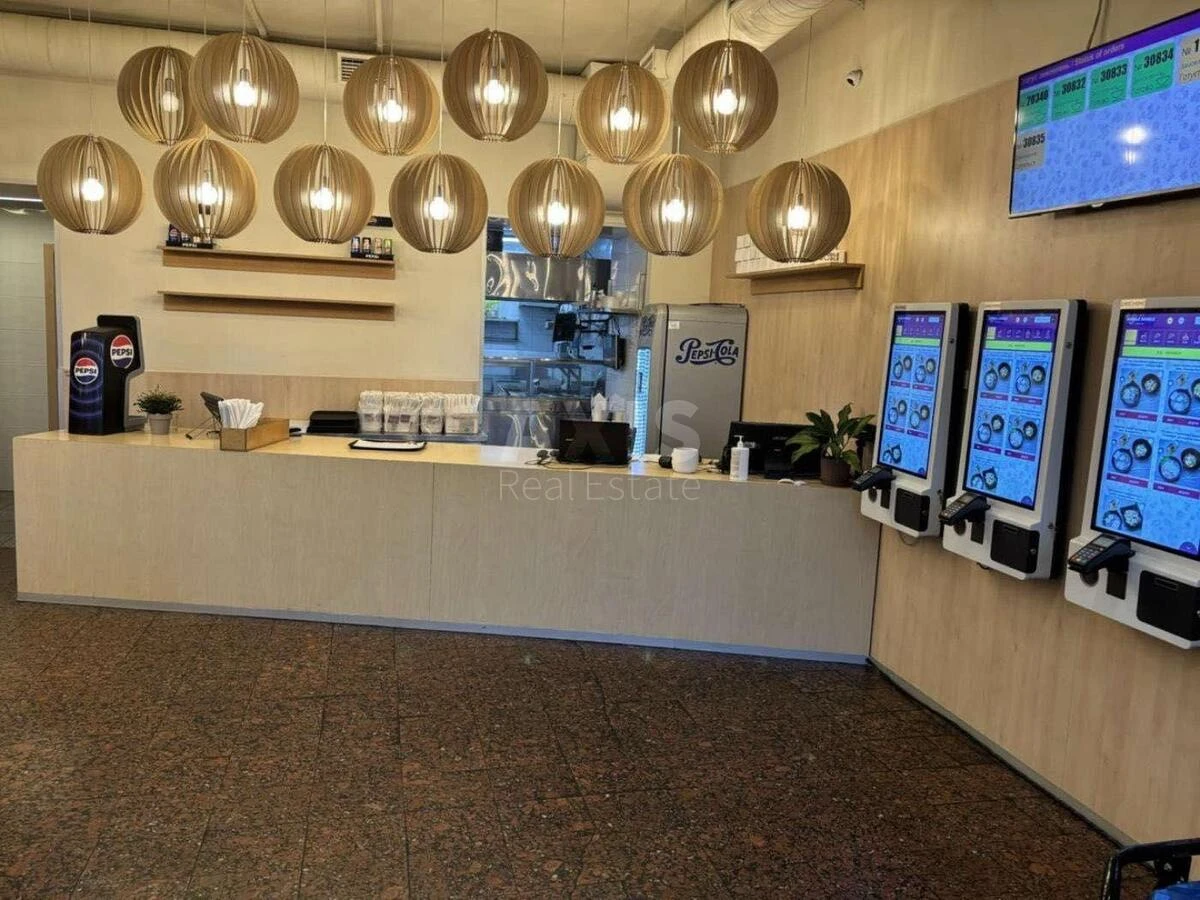 Trade object vul. Velyka Vasyl'kivs'ka 66, 210m2647878