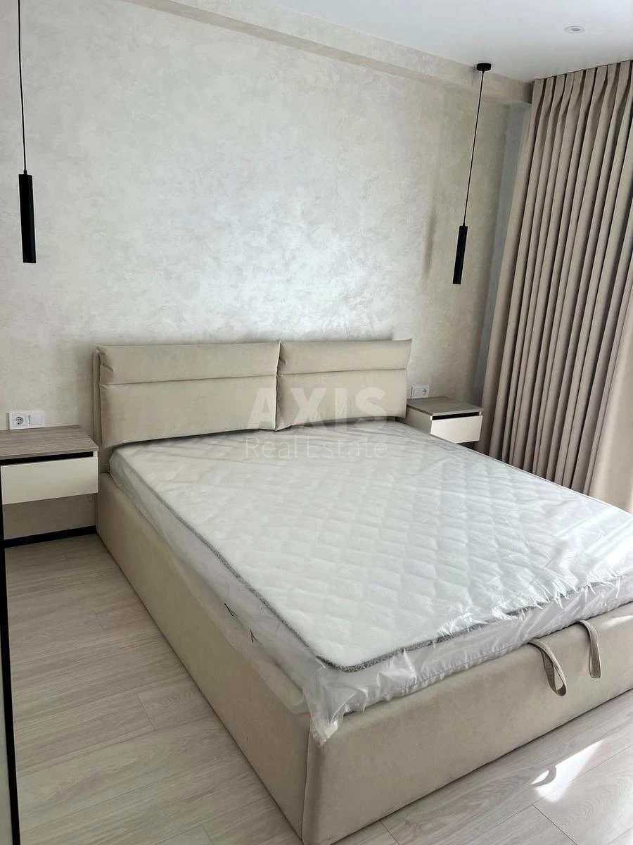 2к квартира ул. Михаила Максимовича 26Д696176