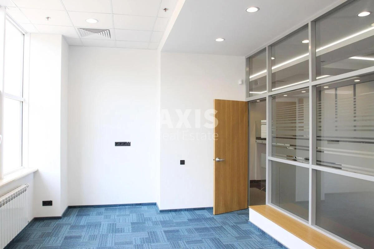 Office vul. Jevgena Konoval'cja 44A, 400m2651802