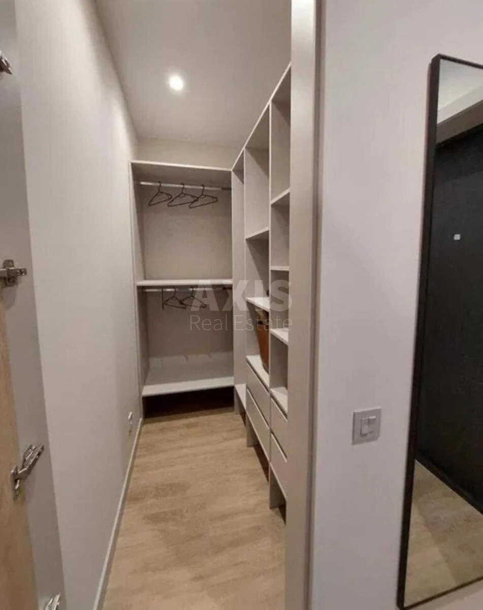 2к квартира ул. Виктора Некрасова 10696758
