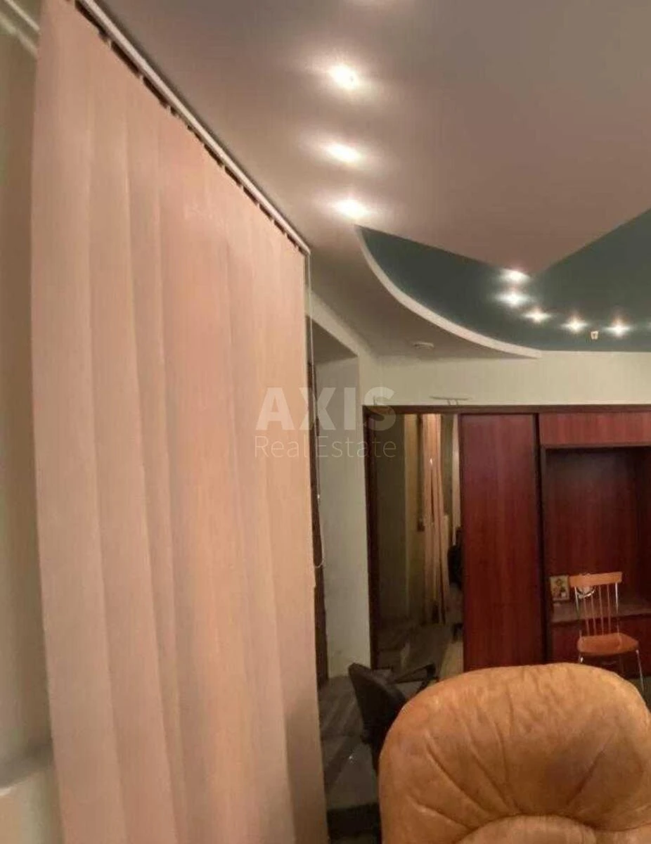 Trade object vul. Kudri Ivana 9, 100m2718113
