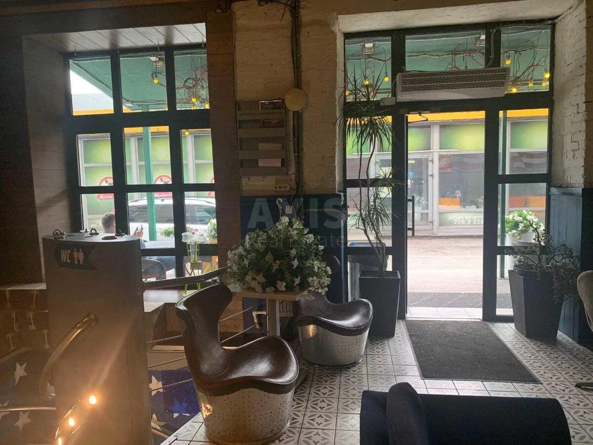 Trade object pr-t Berestejskij 45, 277m2635300