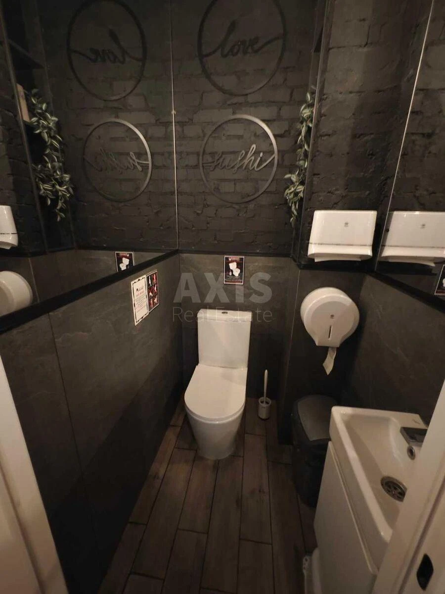 Trade object vul. Kondratjuka Jurija 3, 65m2634615