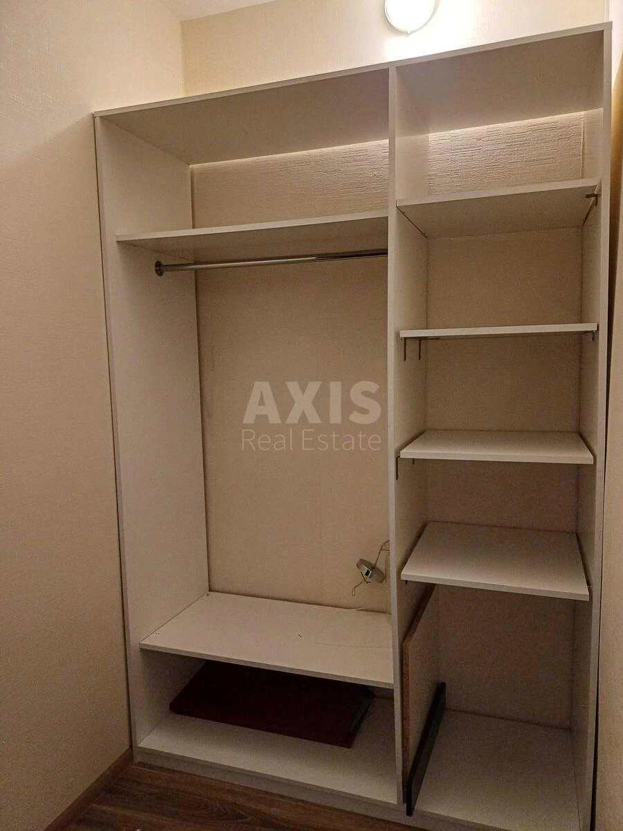 3к квартира ул. Ахматовой Анны 306522713