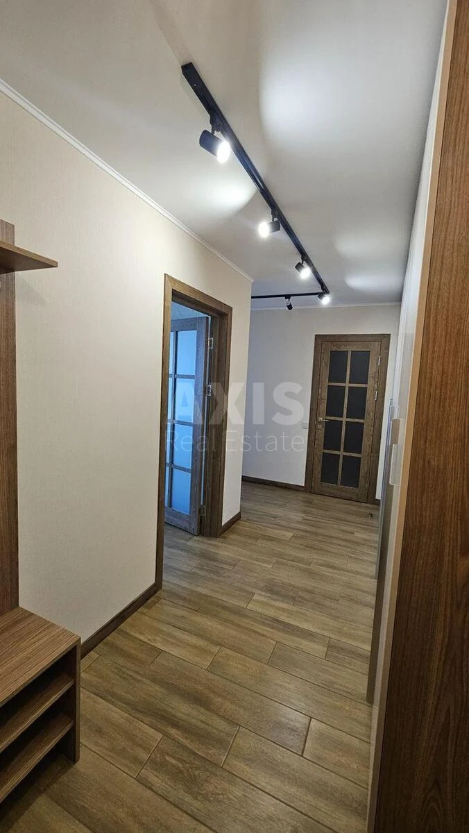 1к квартира ул. Михаила Максимовича 32685394