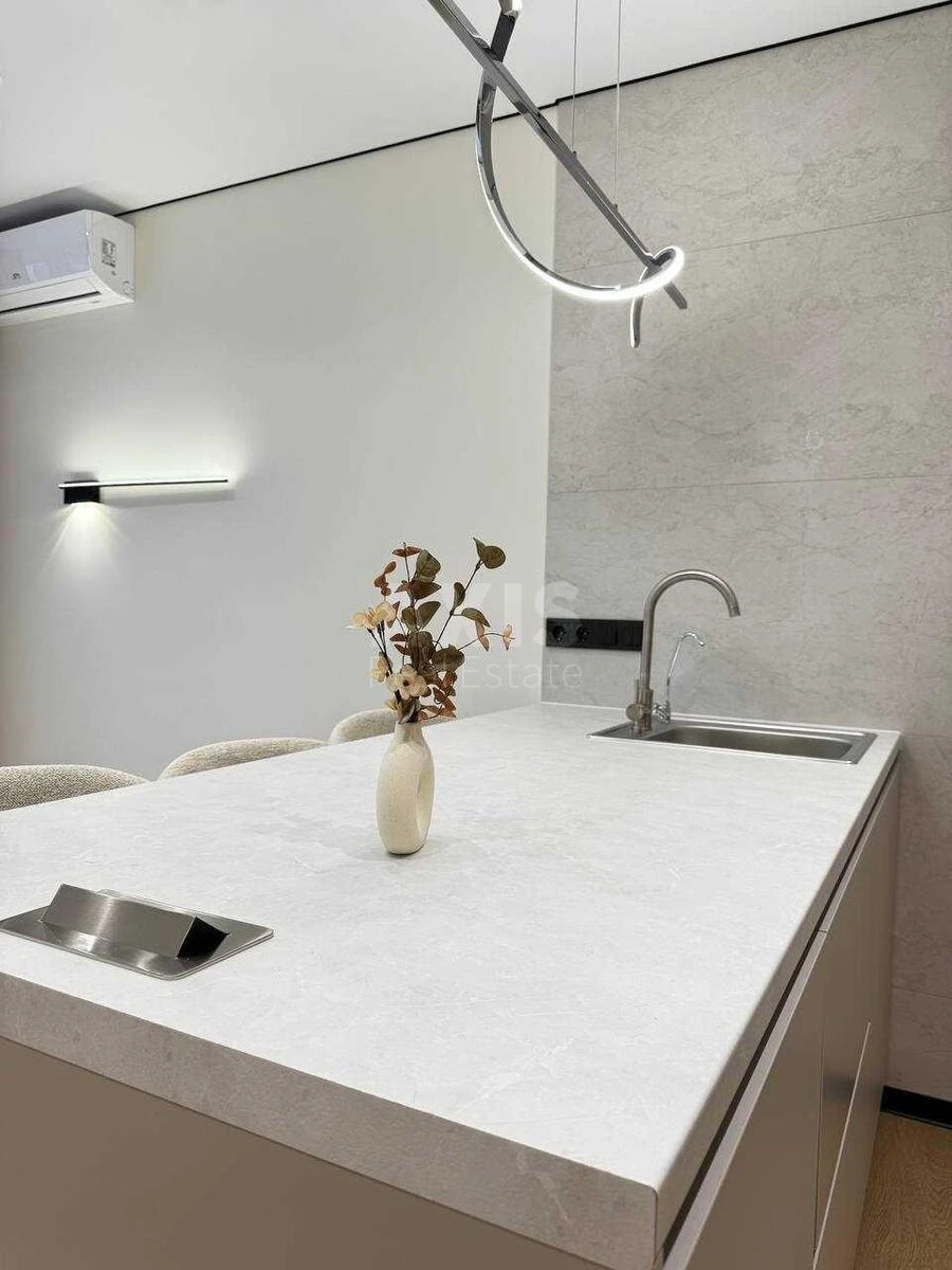 1k apartment pr-t Yevropeyskoho Soyuzu 1630282