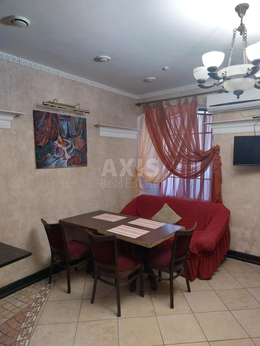 Trade object vul. Gogolivs'ka 39, 202m2600137