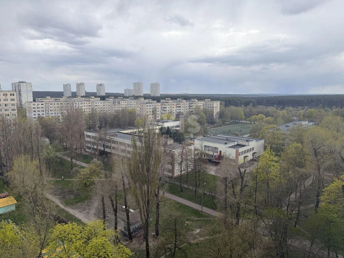 3k apartment vul. Bulahovs'kogo Akademika 30Б674656